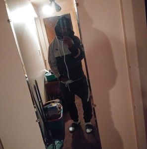 Meet your Posher, Leon